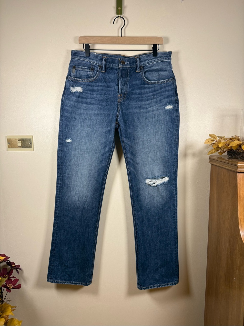 Abercrombie & Fitch Men’s Classic Straight Distressed Jeans 32x30